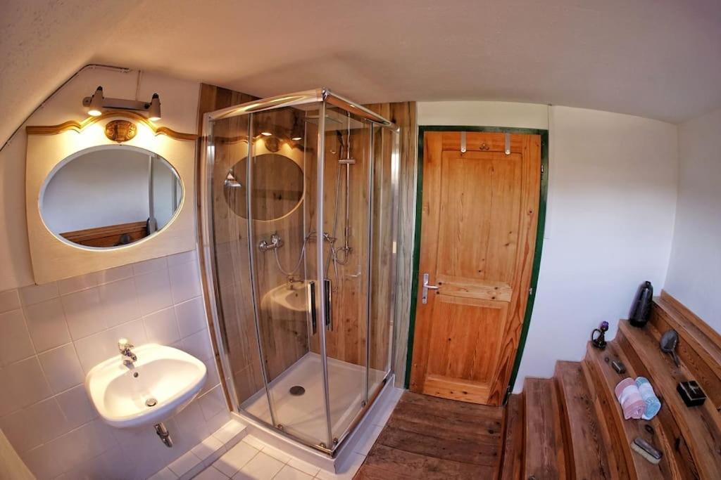 Stilvolles Landhaus Im Dreilaendereck Felsőszölnök 外观 照片